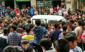 云南回应城管遭围攻:学生围观起哄，未发生肢体冲突