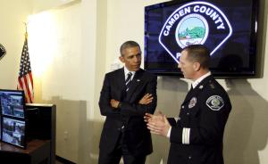 奥巴马签禁令限制警察过度军事化，望重塑警民信任