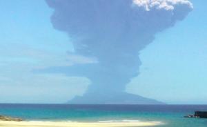 日本鹿儿岛一火山爆发性喷发，130名居民紧急避难