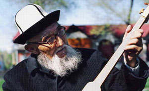 “当代荷马”97岁居素甫·玛玛依去世,完整《玛纳斯》成绝唱