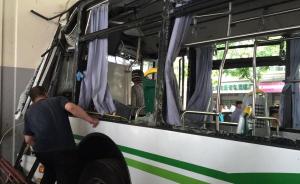 上海警方回应44路公交车撞高架：尚无证据表明系避让行人