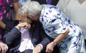 早安，全世界都在看↑年龄不是问题，英国新婚夫妇破最老纪录