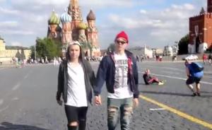 两个男人在俄罗斯大街上手牵手会怎么样？