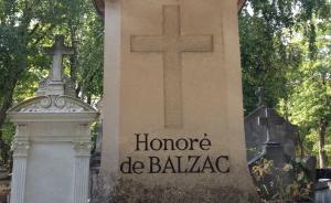 为什么拉雪兹公墓一个穴位可以卖巴黎一间高级住宅的价钱