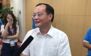 东莞市长袁宝成公开谈山寨和企业倒闭现象，自称很怕被“黑”