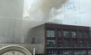 上海市中心一酒店发生火灾，所幸无人员伤亡