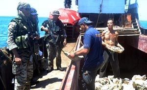 菲律宾海上巡逻队真相：美国资助，多次拘捕中国渔民