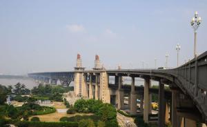 南京长江大桥将封闭大修，是否“增高”提升通航能力引遐想