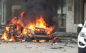 广西南丹汽车爆燃致一死一伤，死者是刑警？警方：正核实身份