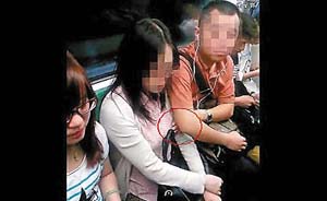 上海女子被袭胸视频引发围观，起诉凤凰网获赔两万元