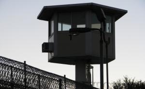 美国联邦监狱“超载”32%，为减负将一次性释放数千囚犯