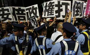 连线|日本民众谈解禁集体自卫权:被大脑短路的安倍惊呆了