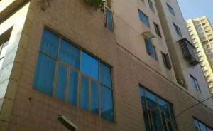长沙8岁男童17楼楼顶坠亡，嫌疑人系其继母已指认现场