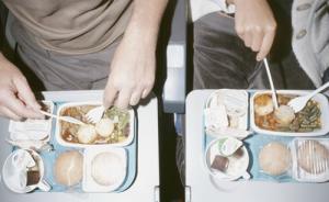 外国学者：飞机餐难吃是因噪音太大影响味觉