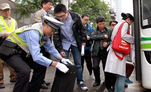 上海紧急通知：公交枢纽站、重点线路开展一个月专项安检