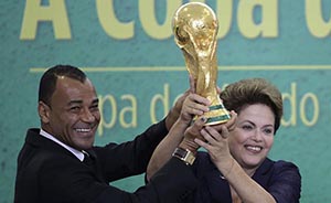 巴西：四年一度的杯运，国运