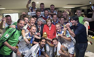 涨知识|德国队拿冠军对默克尔有何政治影响？