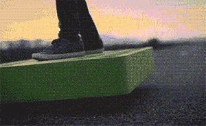 《回到未来》中的悬浮滑板问世：售价2万美元