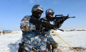 直击|步坦协同、红蓝对抗，海军陆战队远赴新疆组织对抗训练