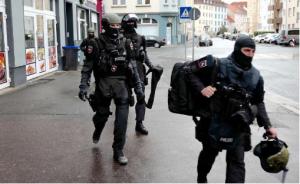 德国警方逮捕2名计划袭击柏林疑犯，一人伪装成难民入境
