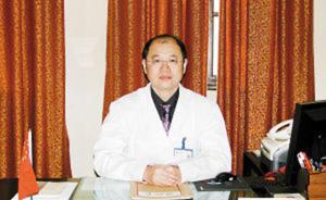 重庆市第三人民医院原院长戴伟杰被双开：婚外生育一子