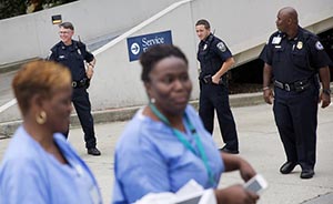 感染埃博拉病毒美国护工回国治疗，能自己走路令专家吃惊
