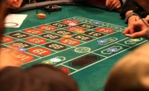 中国地产商13亿收购英国博彩公司，拥有45张赌台