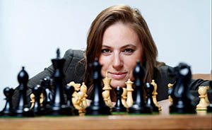 雄霸棋坛25年小波尔加宣布退役，国际象棋少了一位“女汉子”