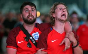头条欧洲杯 | 球队丢分球迷挨打，英格兰的心碎成了渣渣