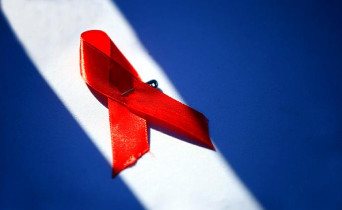18岁高校青年感染艾滋病，疾控专家：预防感染应成为必修课