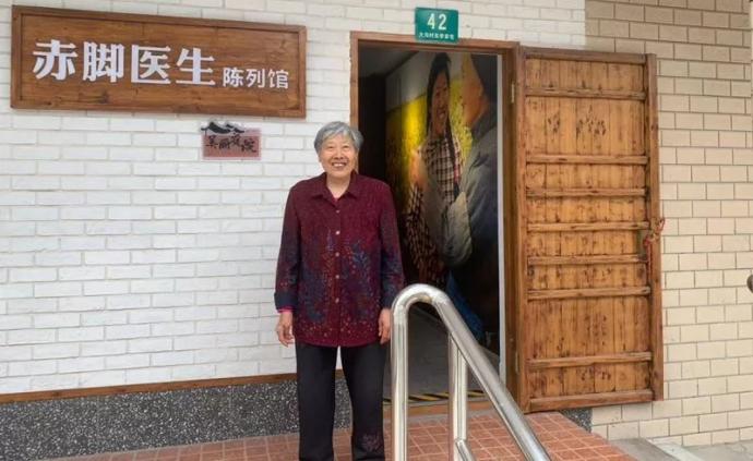 中国赤脚医生第一人的戏剧人生