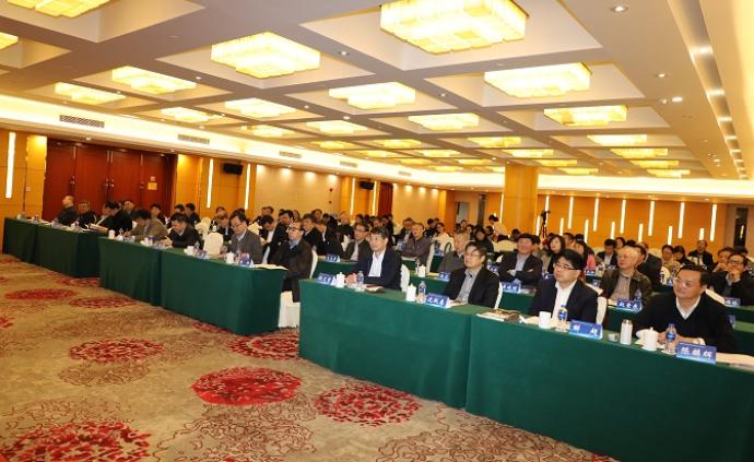 中国特色哲学社会科学学科创新与学术评价高端论坛在上海举行