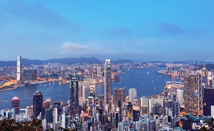 人民日报评论：背靠祖国，香港的明天更美好
