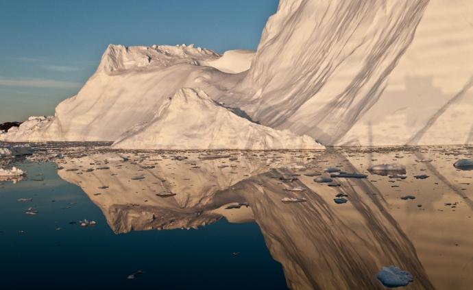 格陵兰岛冰层消融：26年间致海平面上升10.6毫米