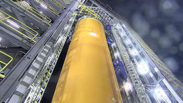 看NASA最强火箭燃料箱极限测试