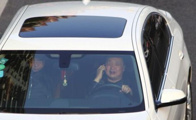 杭州交警：今年开车玩手机事故致死14人，已启用新技术应对