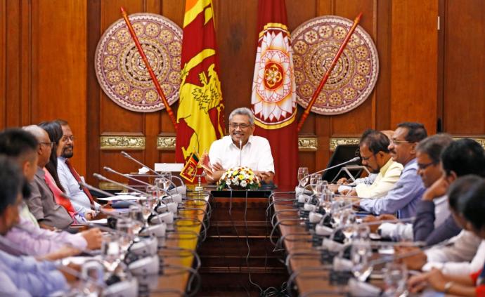 斯里兰卡总统强调将尊重与中方的汉班托塔港合作协议