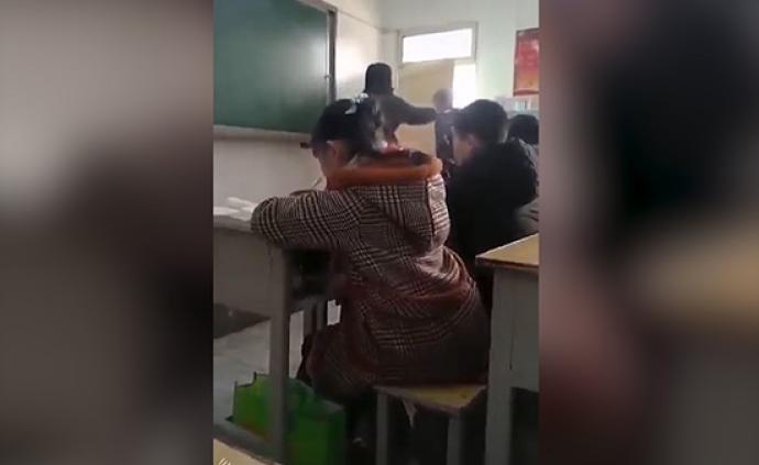 西安小学生疑在课堂上被老师打八个耳光，当地教育局介入处理