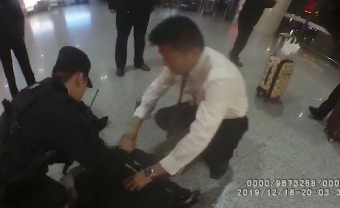 旅客高鐵站暈倒，120電話指導鐵警施救
