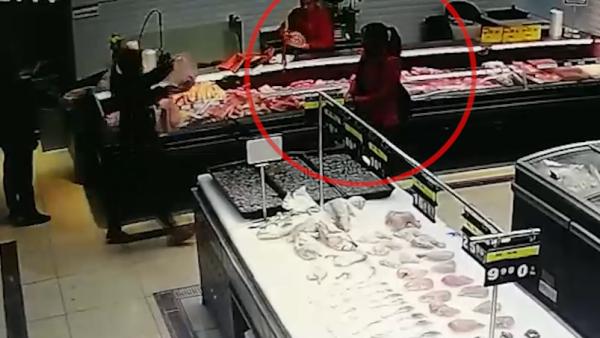 女子一个月20多次偷肉：肉贵
