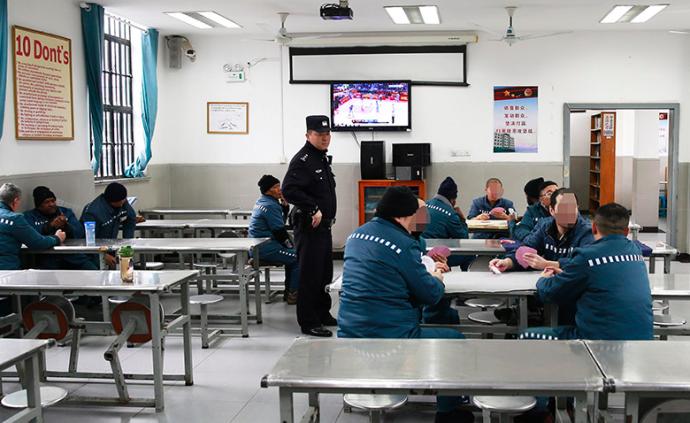 在上海青浦监狱，外籍服刑人员每天做什么？
