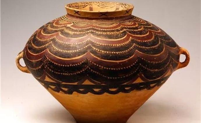 5500年前的甘肃史前彩陶艺术，仰韶鱼纹盆等在国博展出