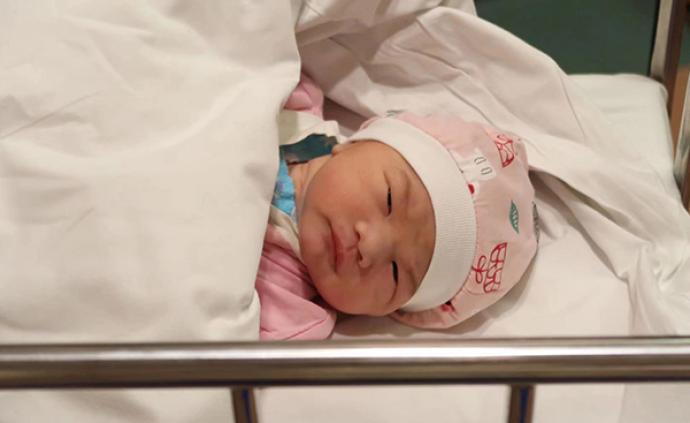 “20后”降生！新年头8小时，上海三家医院分别迎8个宝宝