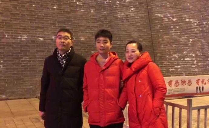 初中生跨省考少年班，称一年考试上百场