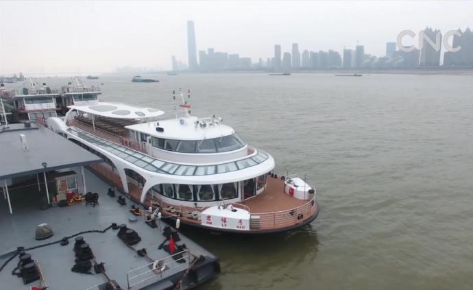 中國自主研發的千噸級電動客船試運行