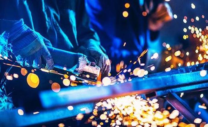 去年钢铁PMI显示行业发展趋缓，今年产量或上10亿吨大关