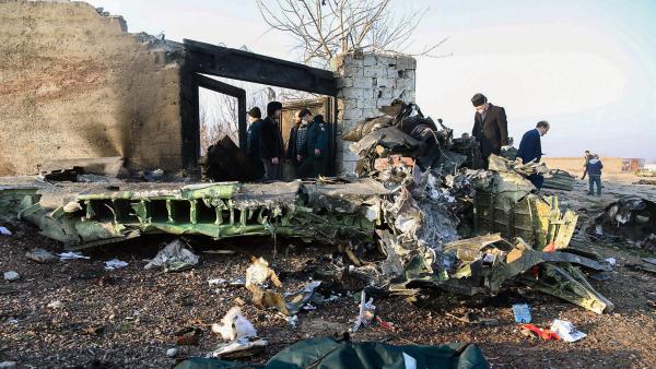 乌克兰航空德黑兰坠机现场：176人全遇难
