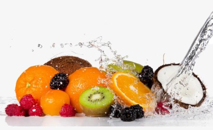 水果浸泡时间不能过长，否则农药可能会反向渗透到水果中