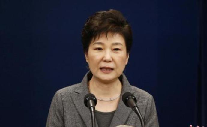 朴槿惠缺席亲信干政案和受贿案首次重审，预计31日终审