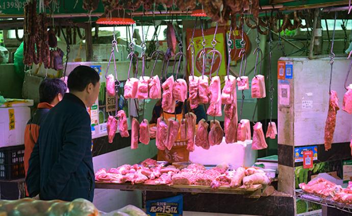 胡春华：保障好春节期间猪肉供应，防止脱销断档、价格暴涨